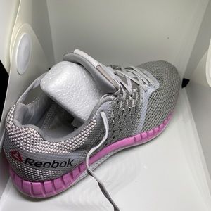 Reebok women’s size 7